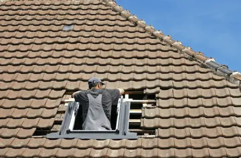 Pose de velux - Saint-Martin-en-Haut